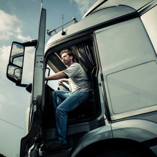 Німеччина спростить отримання кваліфікації водіїв для іноземців, щоб прискорити набір у професію